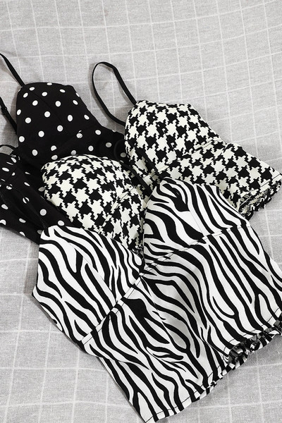 Lühike naiste topp spitsikaelusega ja õhukeste rihmadega