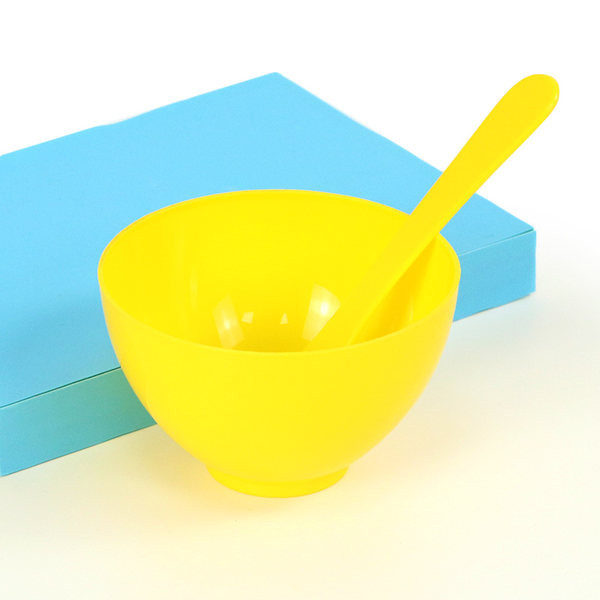 Dubuo, tinkantis įvairių spalvų plaukų dažymui