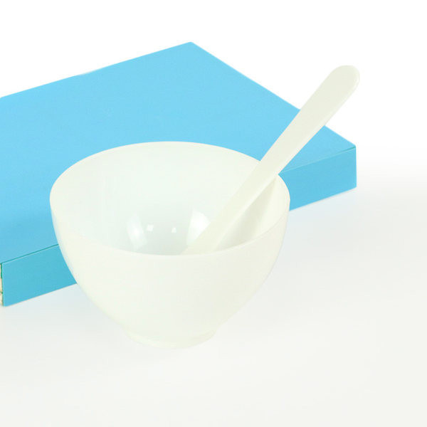 Dubuo, tinkantis įvairių spalvų plaukų dažymui