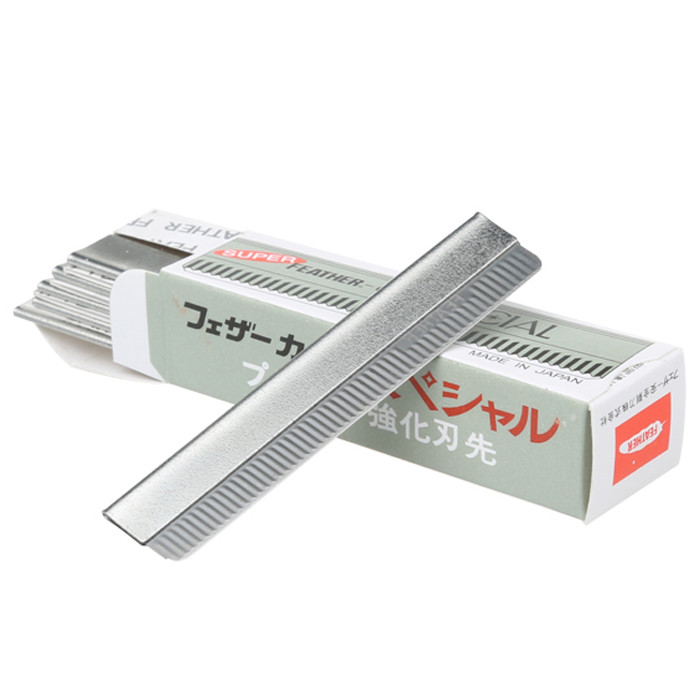 Γυναικείο σετ κατάλληλο για τη διαμόρφωση των φρυδιών