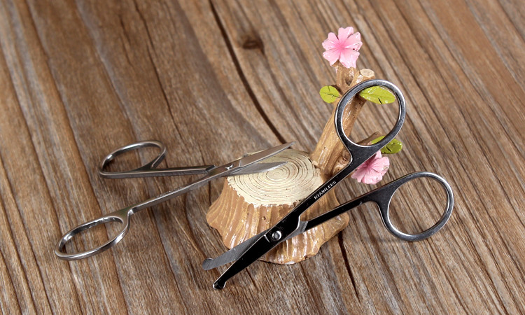 Ножица за оформяне на вежди от неръждаема стомана - два модела