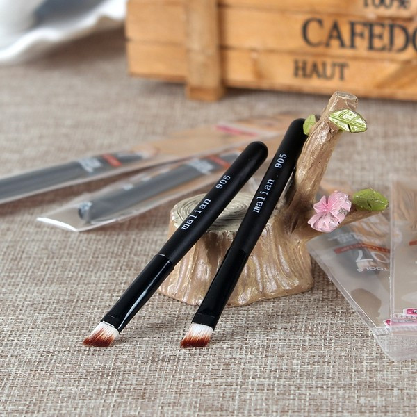 Βούρτσα κατάλληλη για εφαρμογή eyeliner
