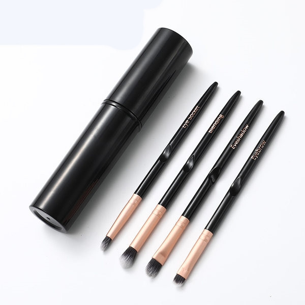 4 šepetėlių rinkinys tinkamas makiažui