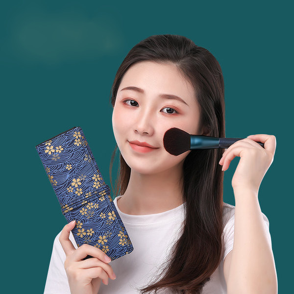 Σετ 7 ή 8 πινέλων μακιγιάζ