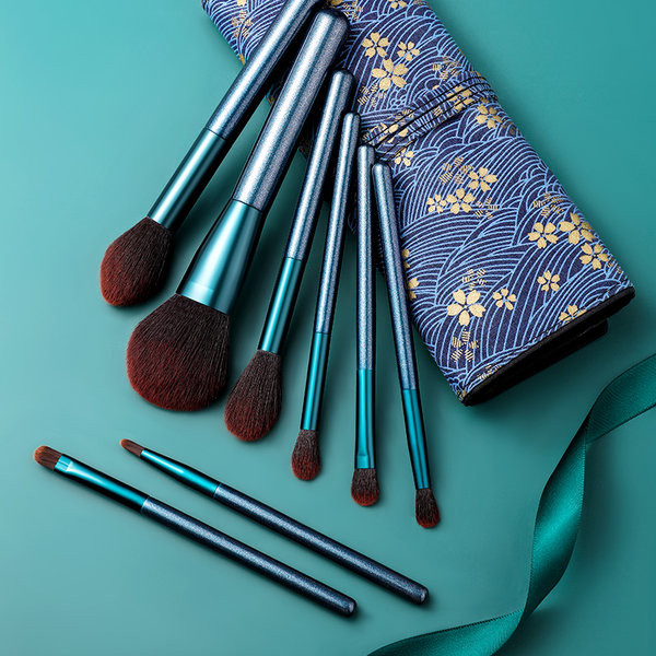Σετ 7 ή 8 πινέλων μακιγιάζ
