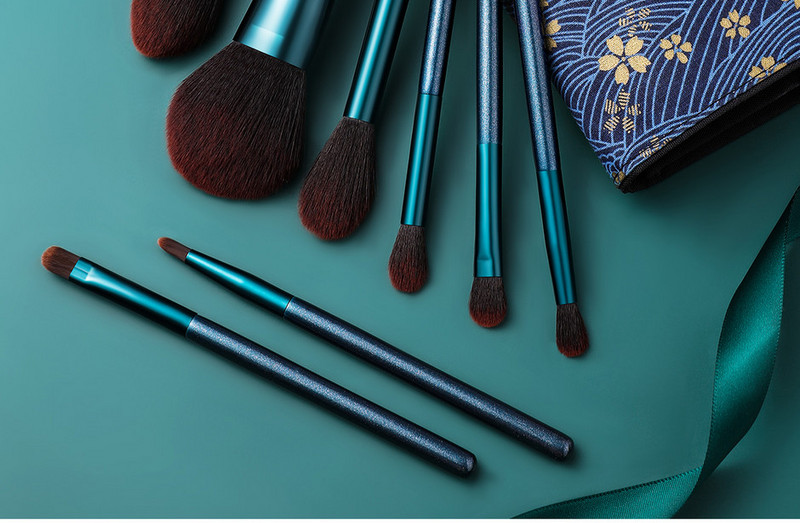 Σετ 7 ή 8 πινέλων μακιγιάζ