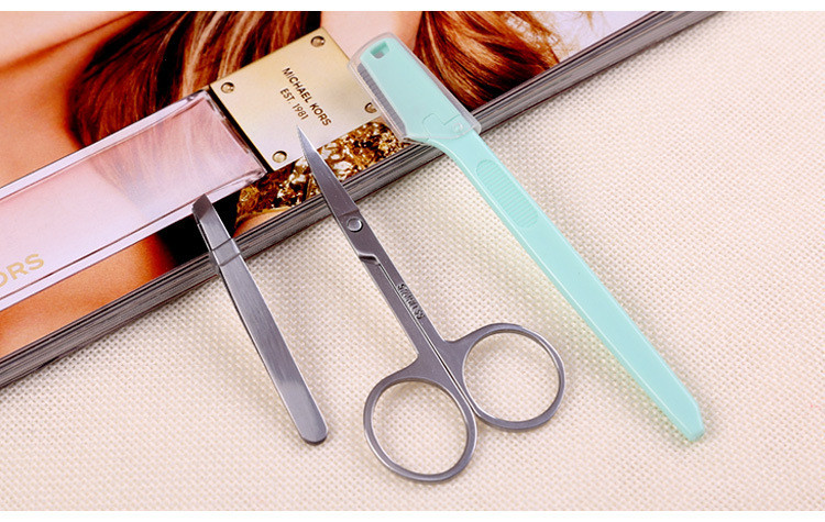 Καλλυντικό σετ διαμόρφωσης φρυδιών