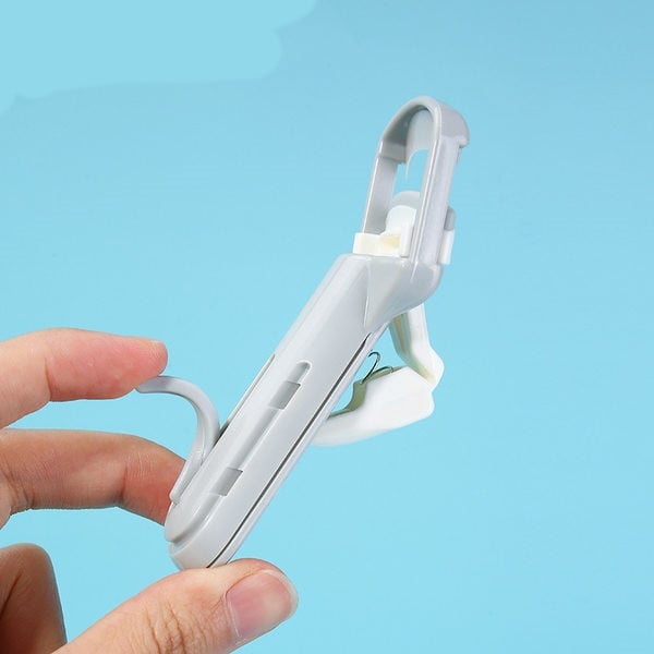 Σετ από πέντε μέρη κατάλληλο για τον καθαρισμό των φρυδιών