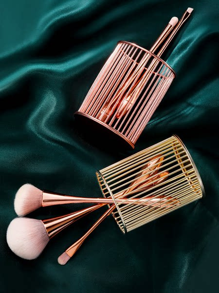 Διοργανωτής μεταλλικών μακιγιάζ