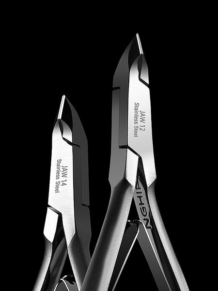 Επαγγελματικές πένσες κατάλληλες για μανικιούρ και πεντικιούρ