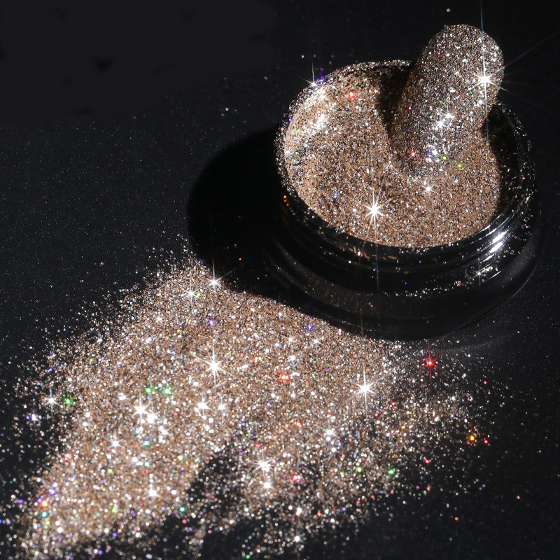 Pigment strălucitor pentru decorarea unghiilor