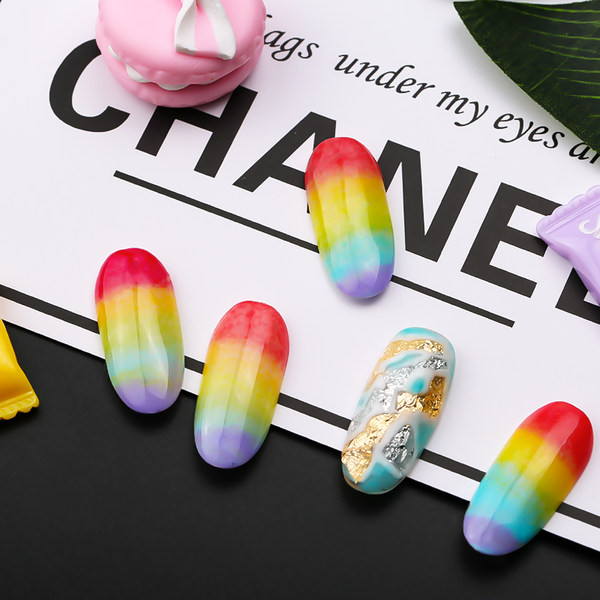 Sūklis apaļā formā, kas piemērots ombre manikīram