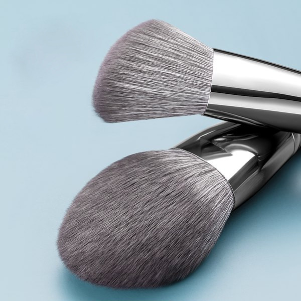 Komplektis 14 meigipintslit