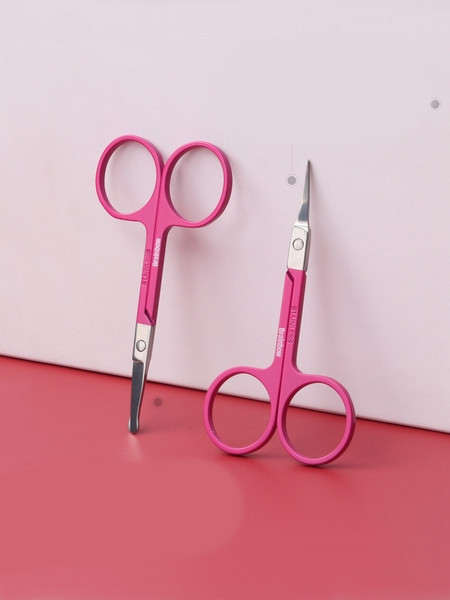 Καλλυντικό ψαλίδι κατάλληλο για το κόψιμο των φρυδιών