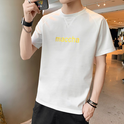 Ανδρικό μπλουζάκι με στρογγυλή επιγραφή και απλικέ