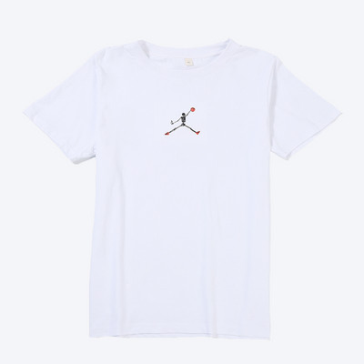 Ανδρικό βαμβακερό μπλουζάκι με επιγραφή και απλικέ σε σχήμα Ο