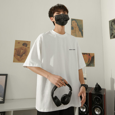 Ανδρικό μπλουζάκι με οβάλ λαιμόκοψη