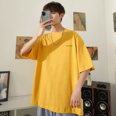 Ανδρικό μπλουζάκι με οβάλ λαιμόκοψη