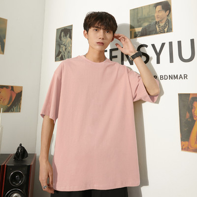 Ανδρικό μπλουζάκι με οβάλ λαιμόκοψη