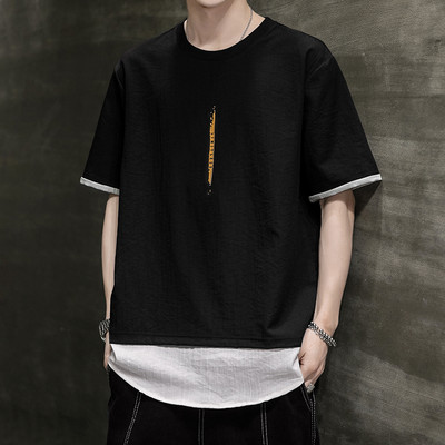 Ανδρικό μπλουζάκι φαρδύ μοντέλο με επιγραφή και οβάλ κολάρο