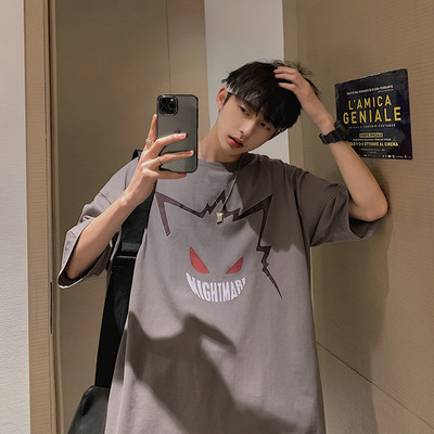 Φαρδύ μπλουζάκι με τύπωμα και κοντά μανίκια