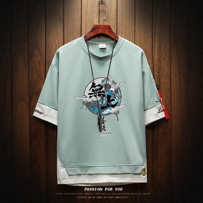 Uue mudeli aplikatsiooniga meeste vabaaja T-särk