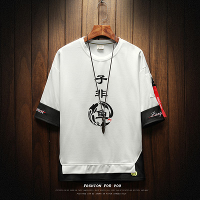 Uue mudeli aplikatsiooniga meeste vabaaja T-särk