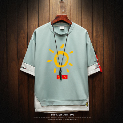 Uue mudeli aplikatsiooniga meeste vabaaja T-särk