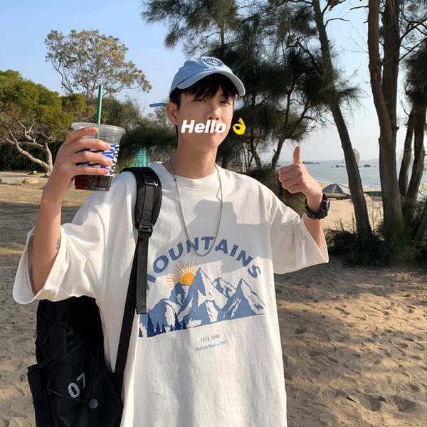 Laia mudeliga meeste T-särk ümara kaelusega ja trükiga