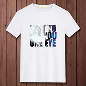 Casual ανδρικό μπλουζάκι με διάφορες εφαρμογές και κοντά μανίκια