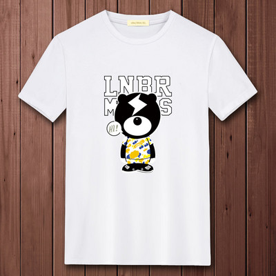 Casual ανδρικό μπλουζάκι με διάφορες εφαρμογές και κοντά μανίκια