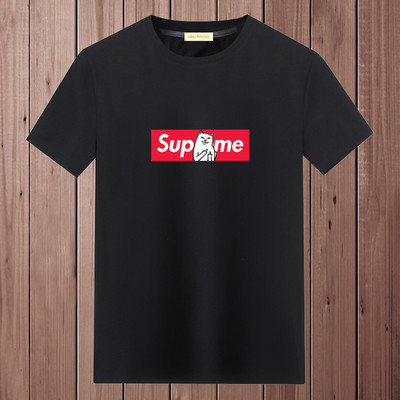 Casual ανδρικό μπλουζάκι με διάφορες εφαρμογές και κοντά μανίκια