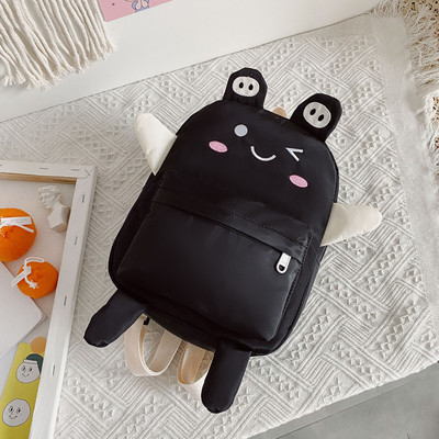 Καθημερινό παιδικό σακίδιο με κοντή λαβή και τρισδιάστατα στοιχεία