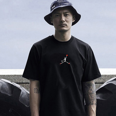 Casual μπλουζάκι με μανίκια 3/4 και επιγραφή για άντρες