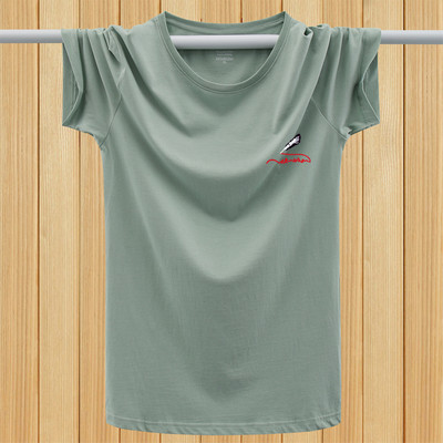 Lühikeste varrukate ja mitmes värvitoonis kirjaga meeste T-särk