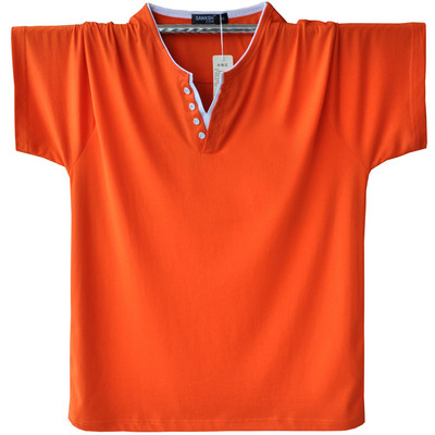 Ανδρικό μπλουζάκι με λαιμόκοψη και κουμπιά