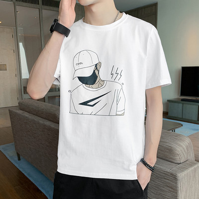 Uue mudeli suvine aplikatsiooniga meeste T-särk