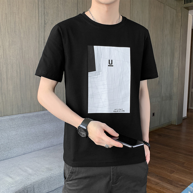 Uue mudeli suvine aplikatsiooniga meeste T-särk