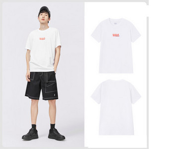 Нов модел мъжка тениска с овално деколте -прав модел