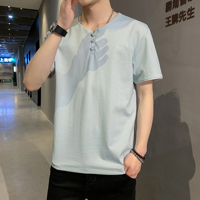 Μοντέρνο ανδρικό μπλουζάκι με κοντά μανίκια - δύο μοντέλα