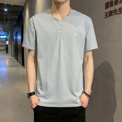 Μοντέρνο ανδρικό μπλουζάκι με κοντά μανίκια - δύο μοντέλα