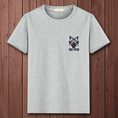 Ανδρικό μπλουζάκι με οβάλ λαιμόκοψη και απλικέ