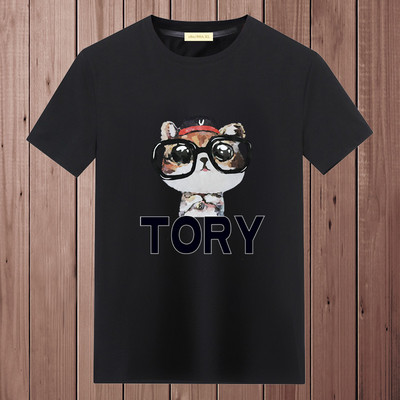 Ανδρικό μπλουζάκι με οβάλ λαιμόκοψη και απλικέ