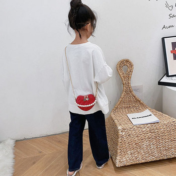 Μοντέρνα  παιδική μίνι τσάντα σε σχήμα καρδιάς