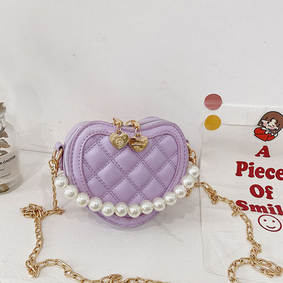 Μοντέρνα  παιδική μίνι τσάντα σε σχήμα καρδιάς