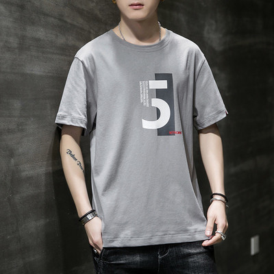 Нов модел памучна тениска с апликация