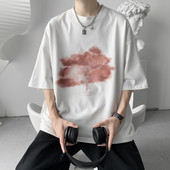 Suvine aplikatsiooni ja lühikeste varrukatega T-särk meestele