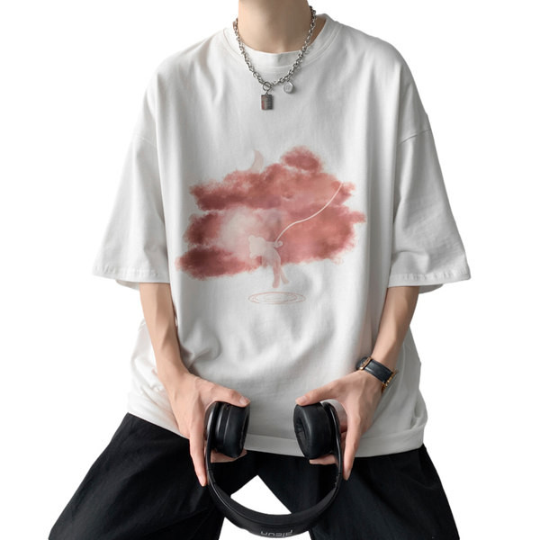 Suvine aplikatsiooni ja lühikeste varrukatega T-särk meestele