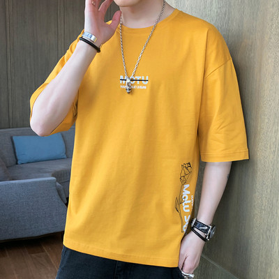 Casual ανδρικό μπλουζάκι - με λαιμόκοψη και απλικέ