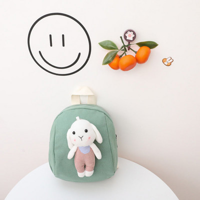 Laste ajakohane lukuga ja 3D elemendiga seljakott